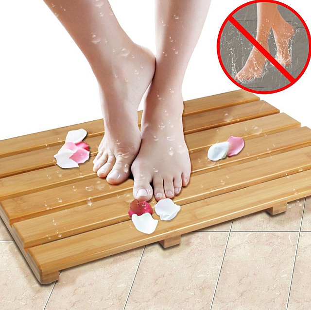 Non-slip bath mat board. 