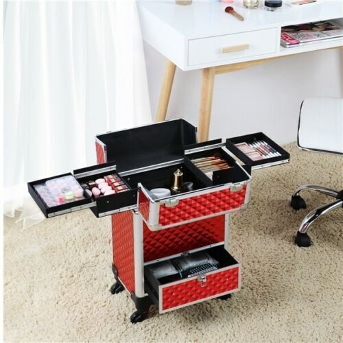 Vanity case for modeling, makeup artists, manicurist, hairstylist.